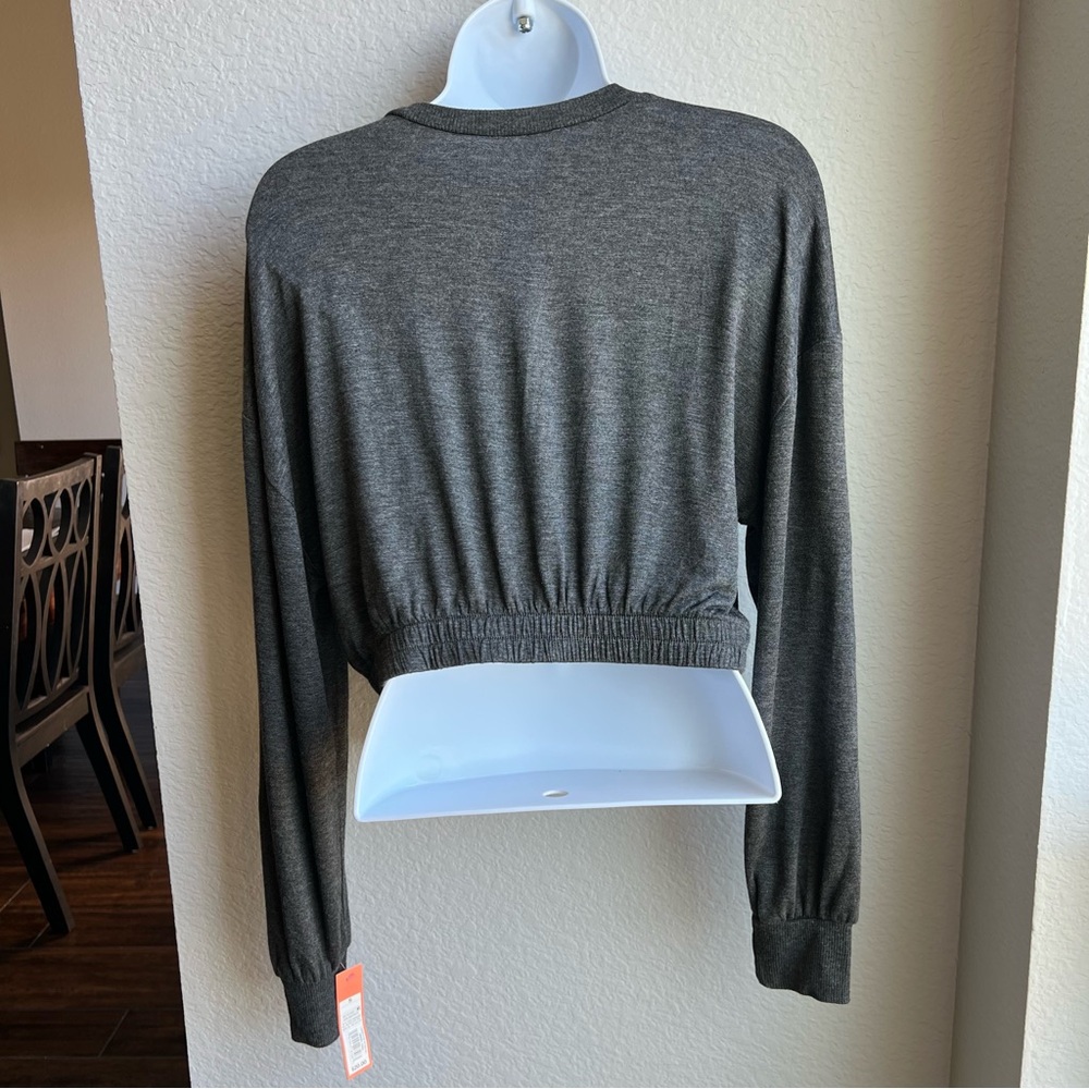 Colsie long sleeve crop top - Picture 2 of 5